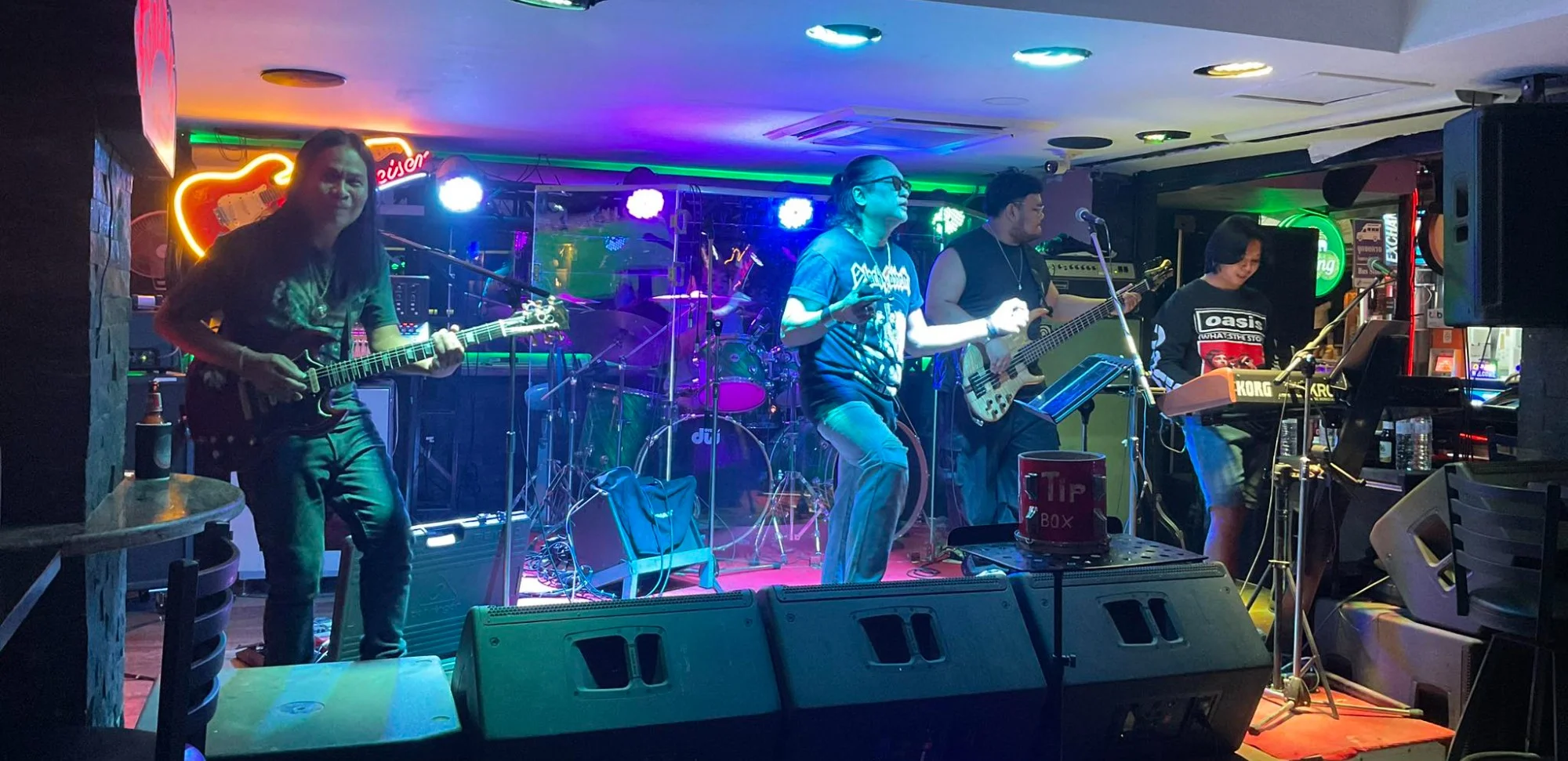 Jimmy Woo’s Chaweng | Live Music, Cocktails & Sports Bar Koh Samui